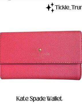 ⭐️ Kate Spade Vibrant Pink Wallet